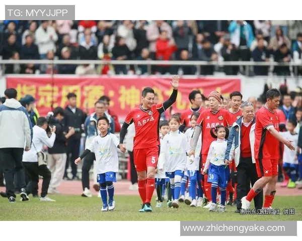 南京足球队状态变革引发热议球迷期待新篇章的崛起与挑战