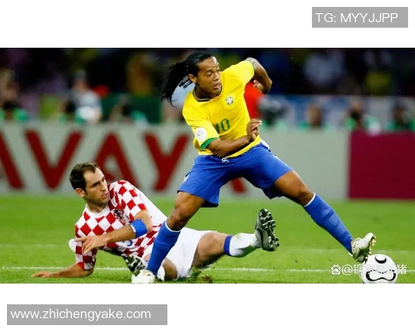 感人至深的足球明星排行榜揭示他们背后的感人故事与奉献精神 感人至深的足球明星排行榜揭示他们背后的感人故事与奉献精神